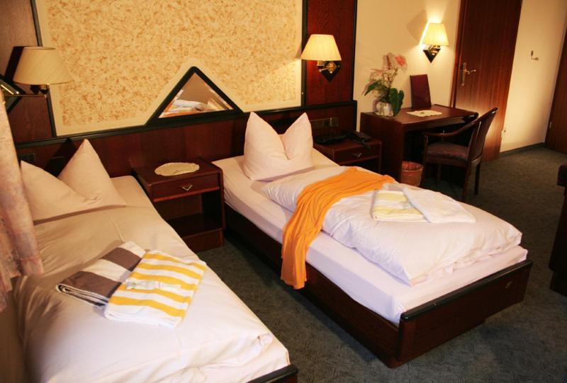 Familienhotel Zur Linde Panschwitz-Kuckau Kamer foto