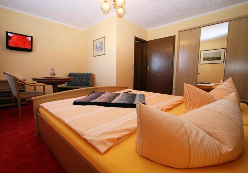Familienhotel Zur Linde Panschwitz-Kuckau Kamer foto