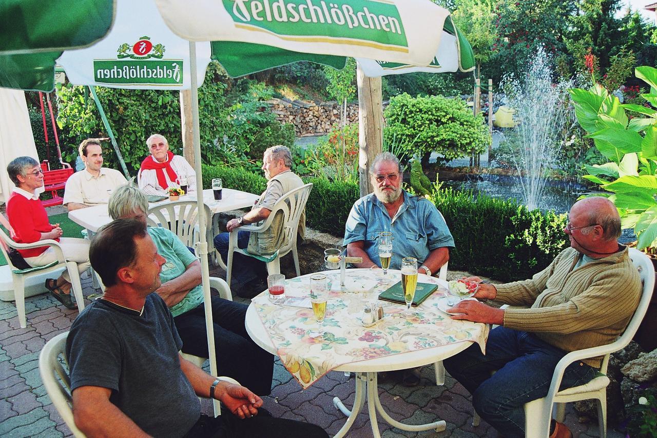 Familienhotel Zur Linde Panschwitz-Kuckau Buitenkant foto